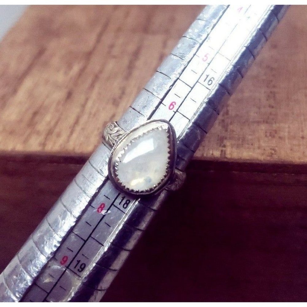 Moonstone ring - Picture 12 of 12